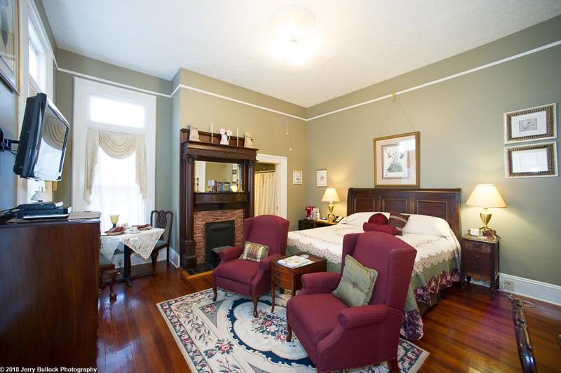 One-Bedroom Suite